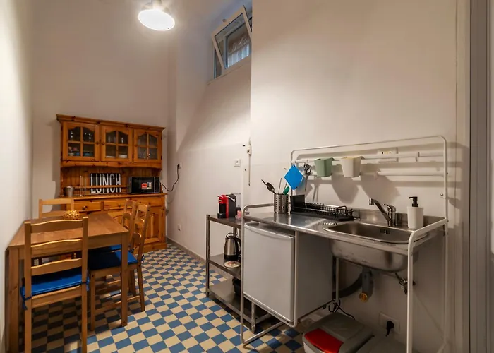 Guesthost - Piazza Nievo A Trastevere Cozy *