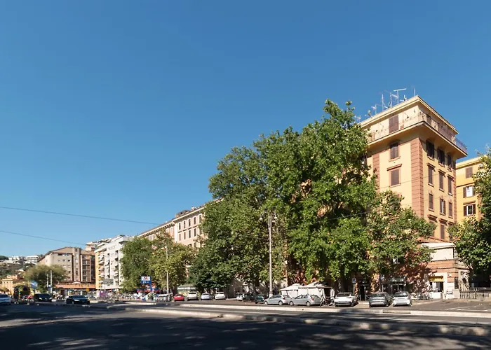 Apartment Guesthost - Piazza Nievo A Trastevere Cozy *