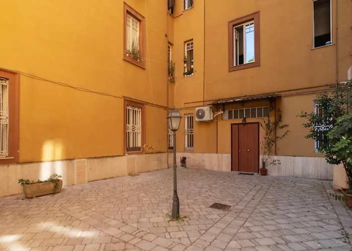 Guesthost - Piazza Nievo A Trastevere Cozy Apartment Rom